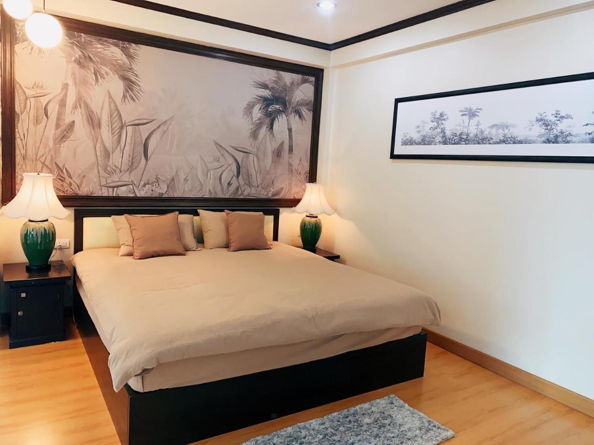 צ'יאנג מאי October Hostel Chiangmai מראה חיצוני תמונה