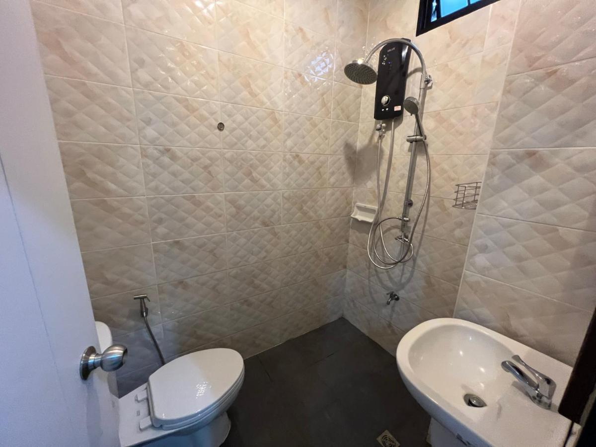 צ'יאנג מאי October Hostel Chiangmai מראה חיצוני תמונה