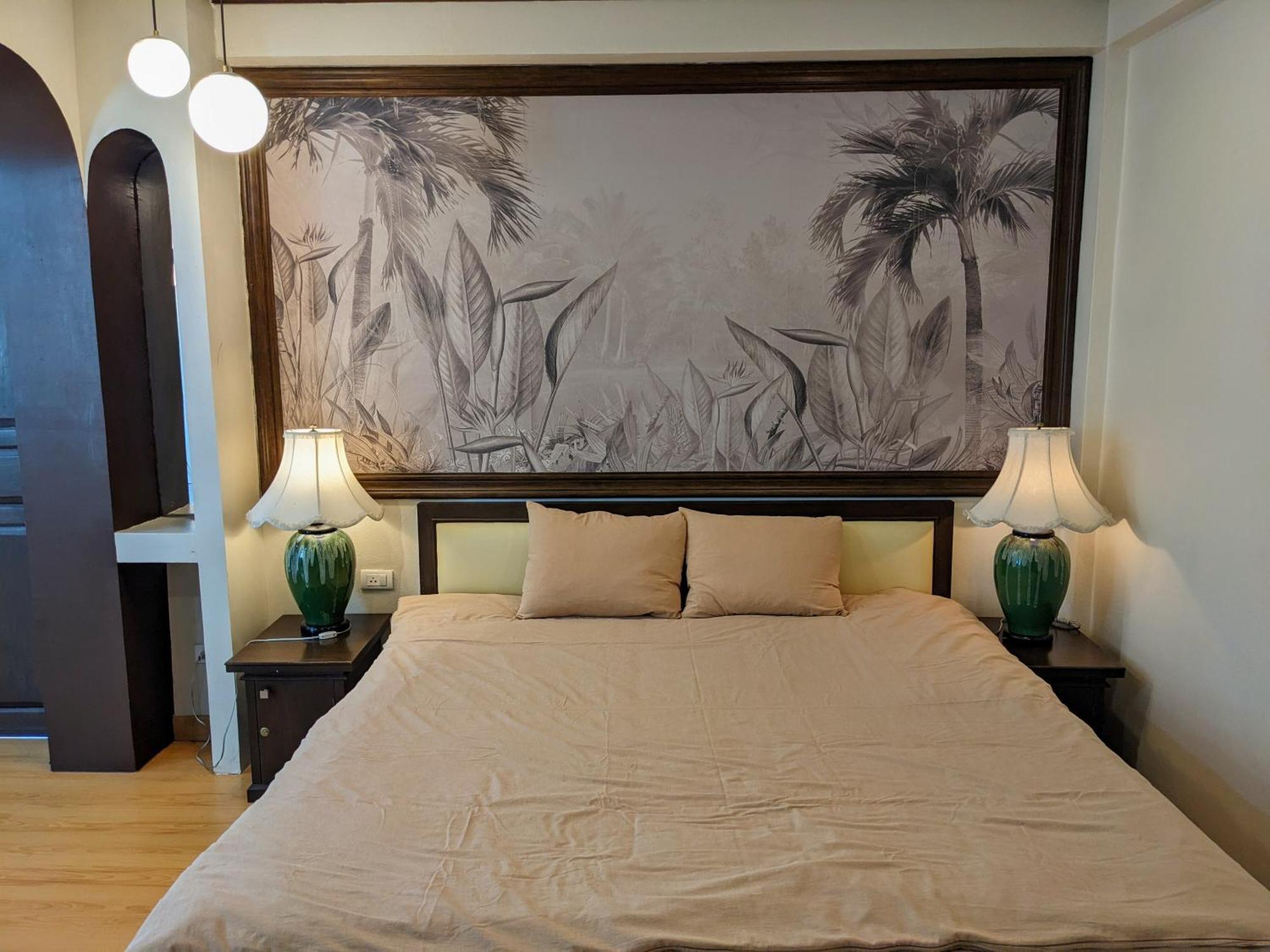 צ'יאנג מאי October Hostel Chiangmai מראה חיצוני תמונה
